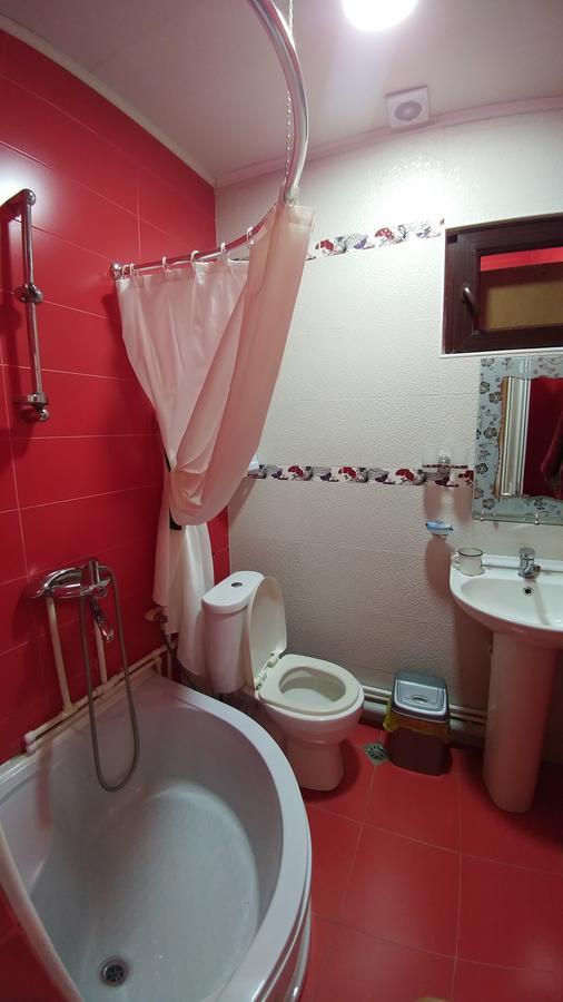 ボルジョミNatali'S Houseアパートメント エクステリア 写真